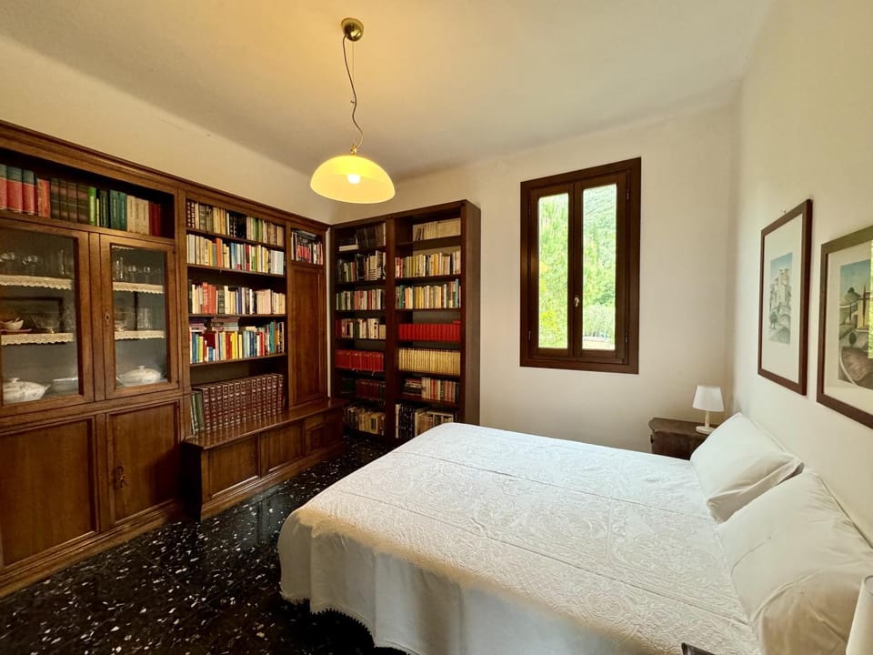 Library, Bedroom