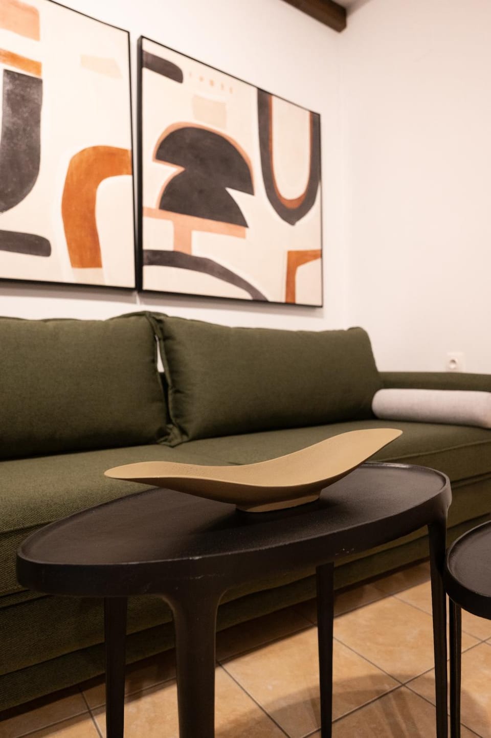 Living room, Decorative detail, Seating area