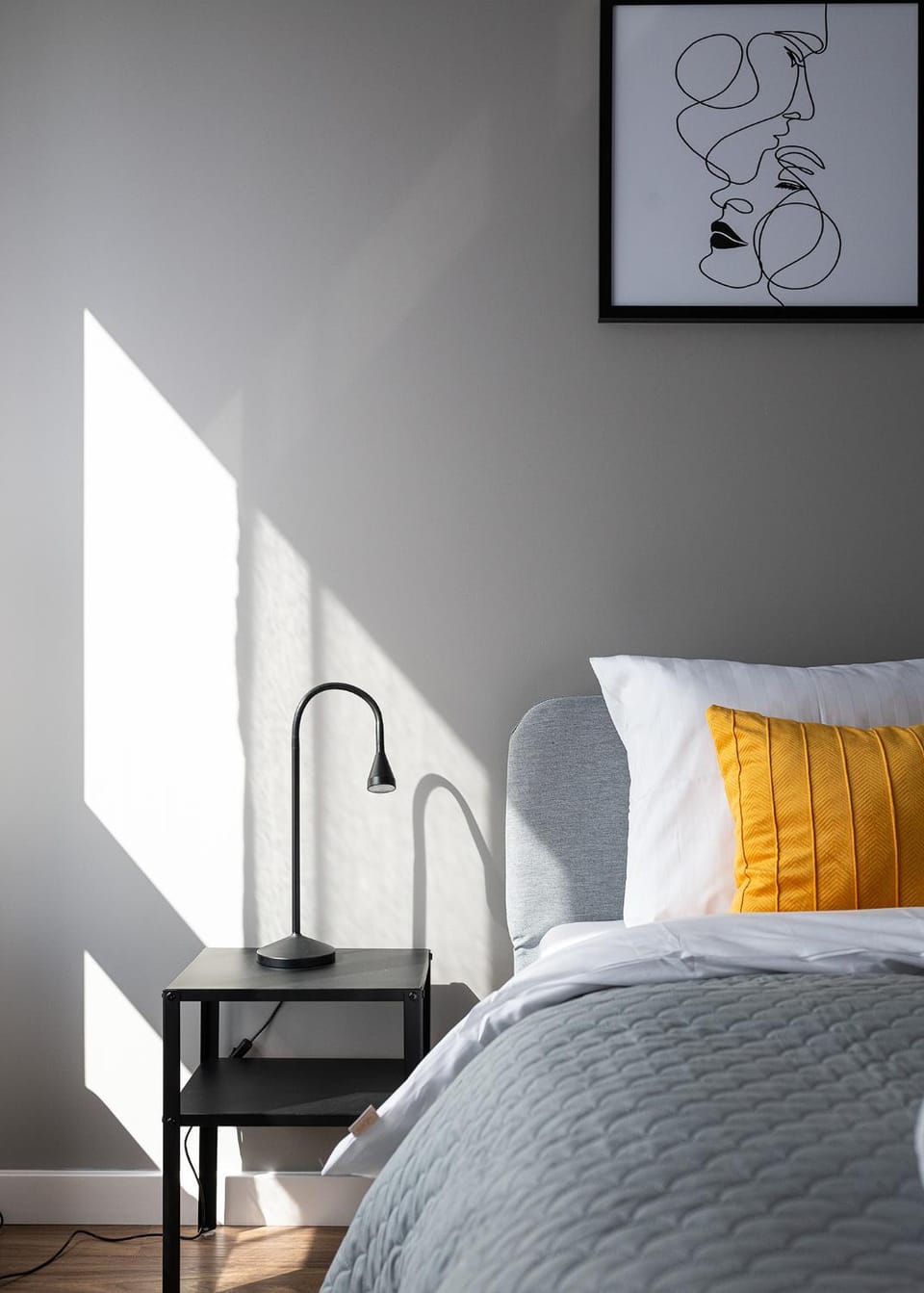 Bed, Photo of the whole room, Bedroom