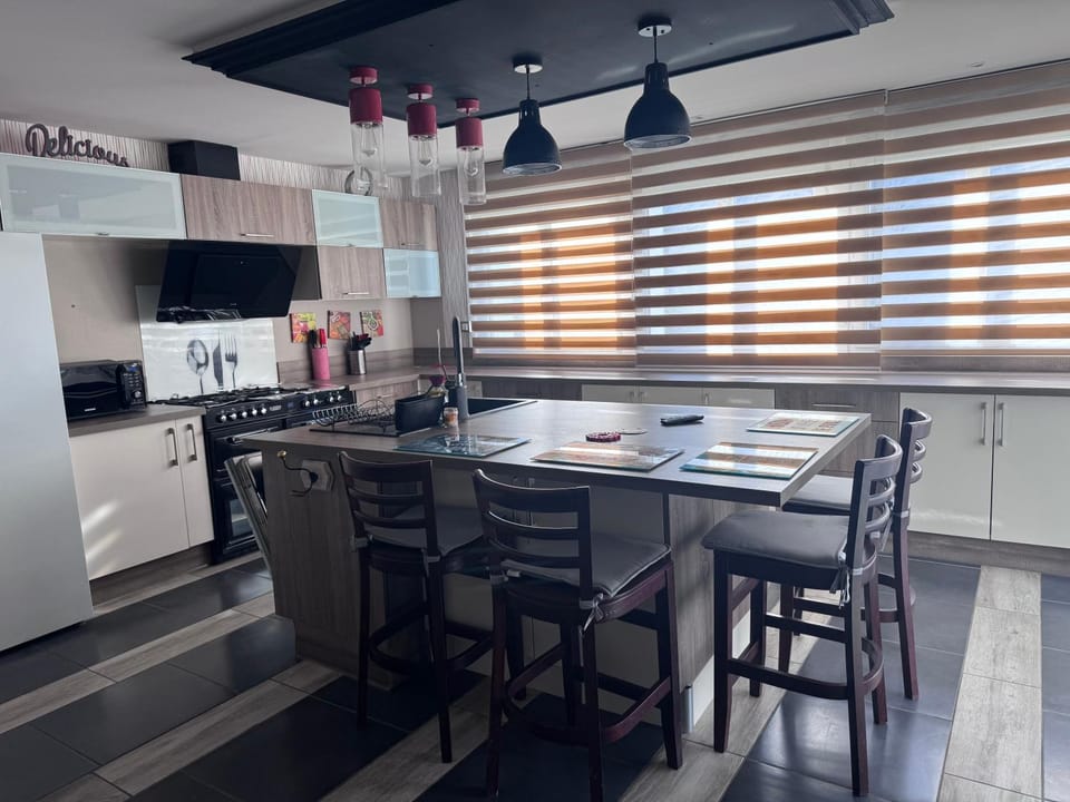 Kitchen or kitchenette, Kitchen or kitchenette