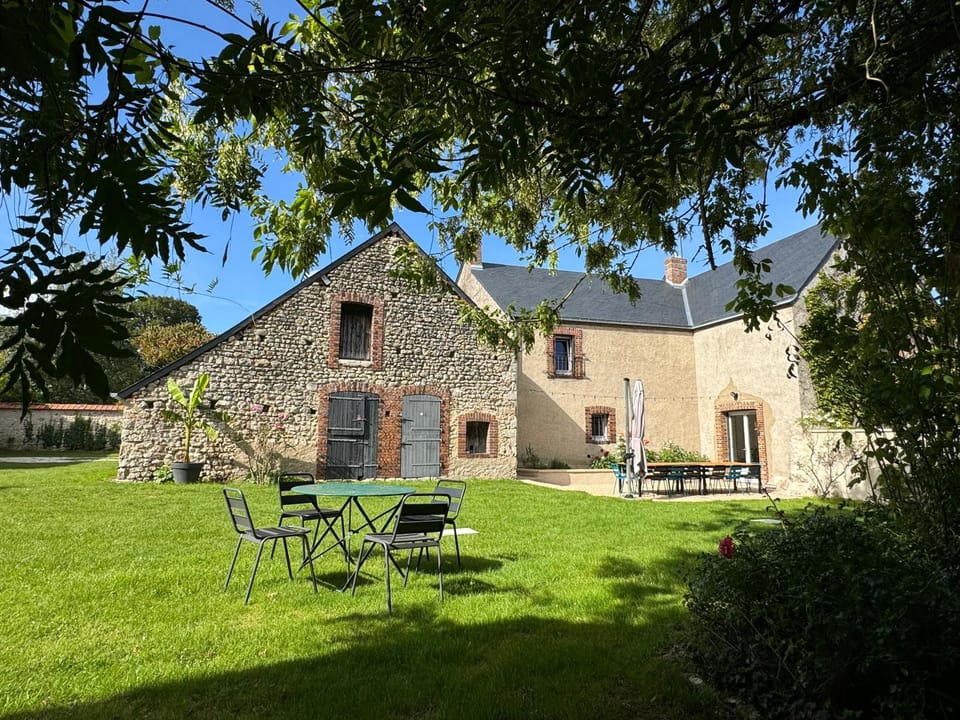 Property building, Natural landscape, Garden, Garden view