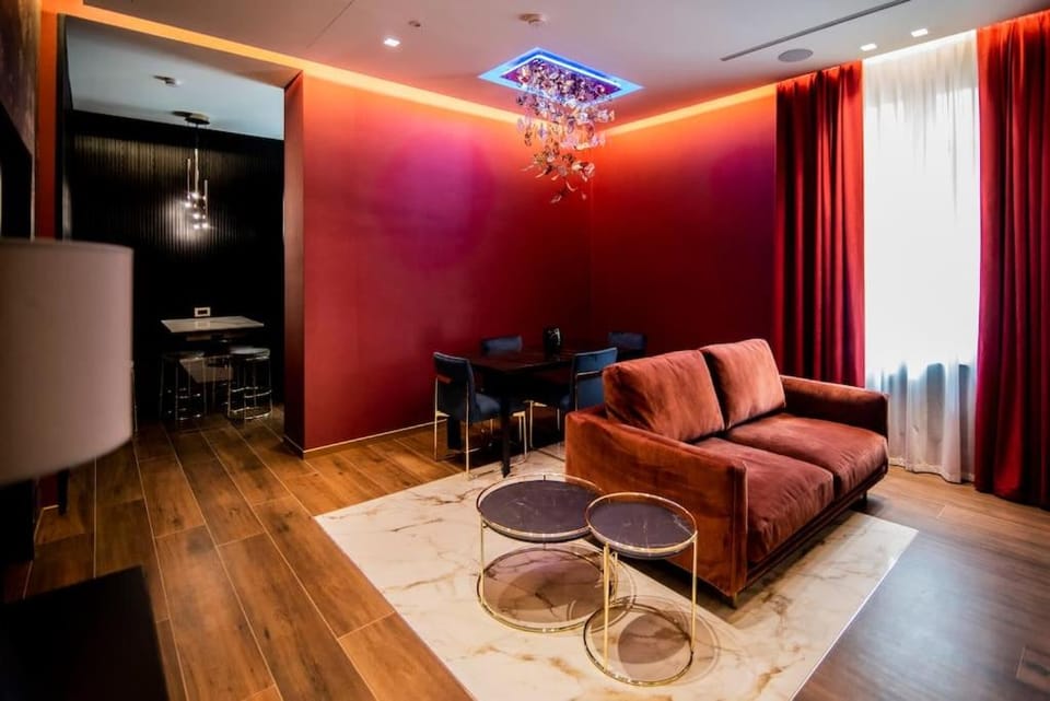 Luxury Rhome Via della Croce Apartment in Rome