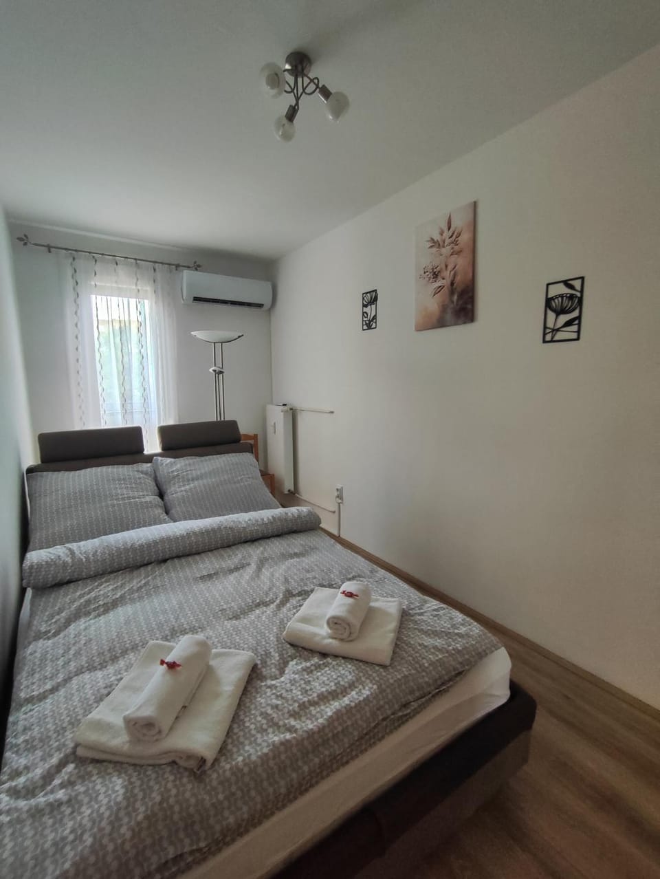 Hegin Ajtósi Apartman Apartment in Hungary