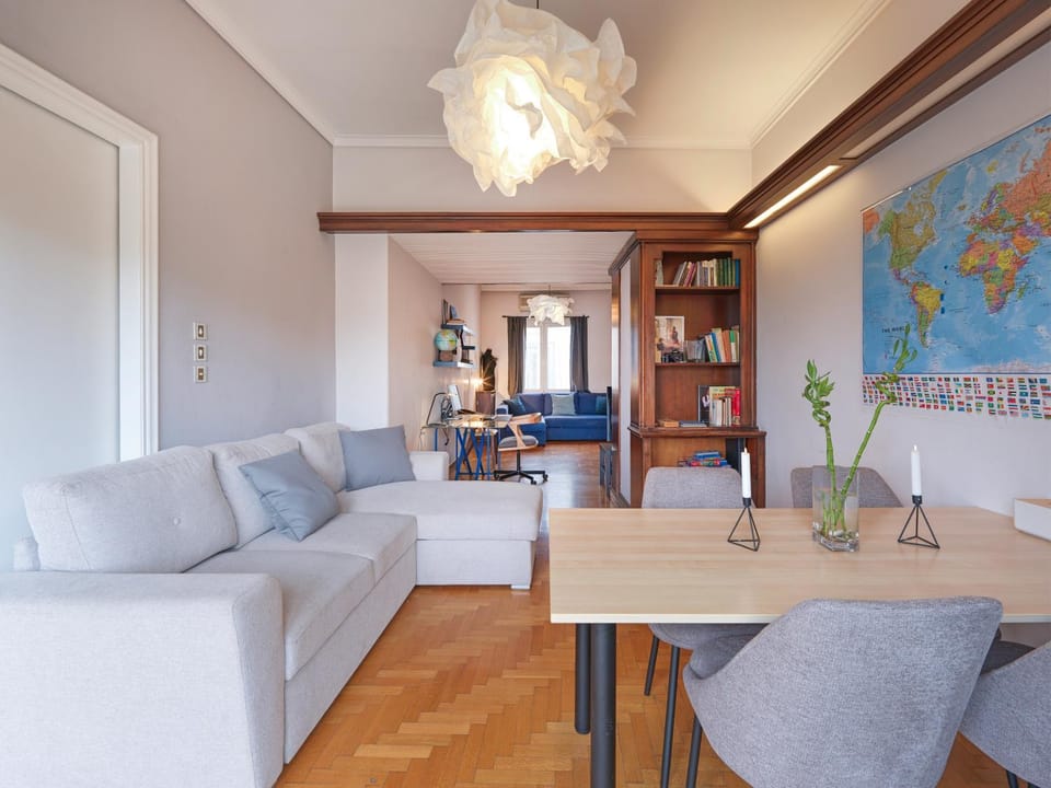 Living room, Dining area