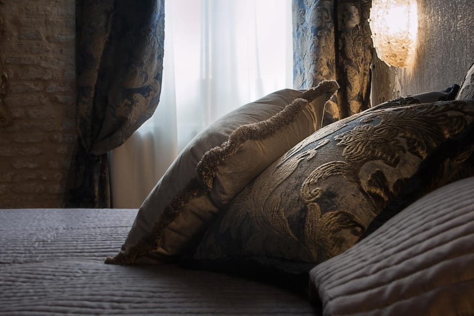 Bed, Decorative detail