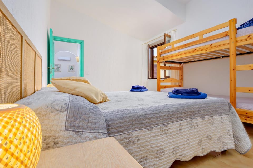 Property building, Living room, Bedroom