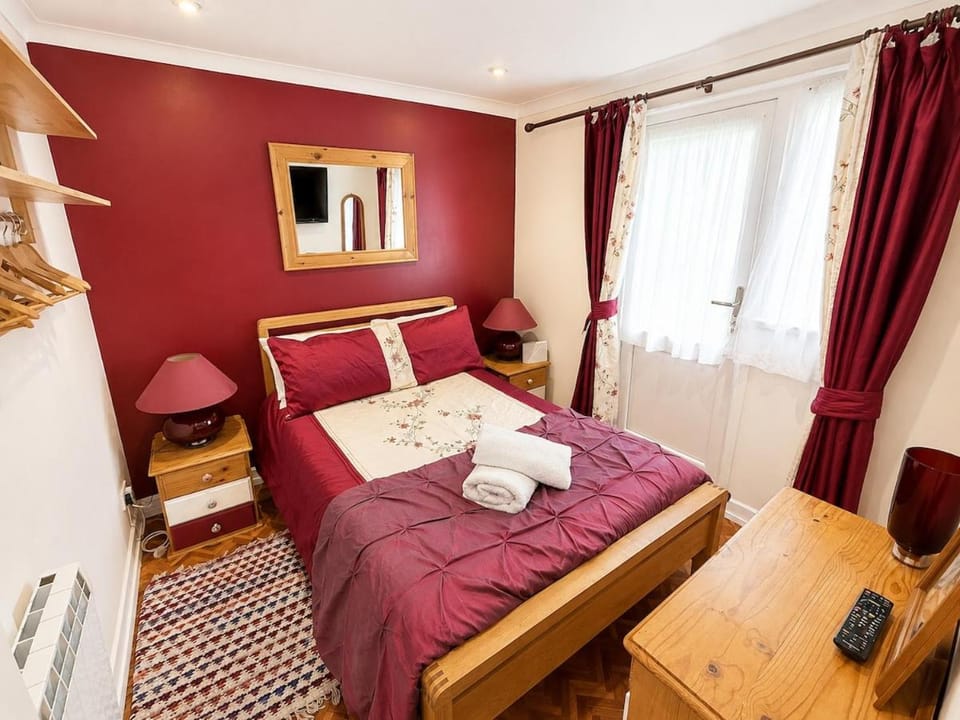 13 Trevithick Court, Tolroy Manor House in Hayle