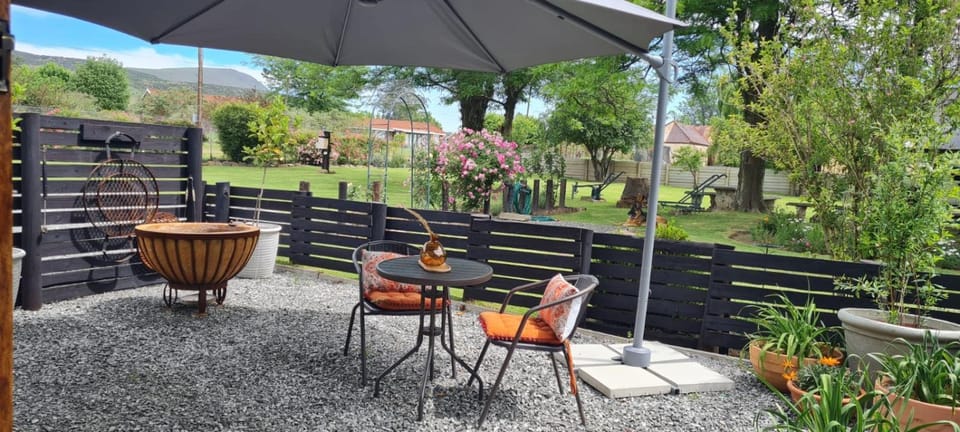 Property building, Garden, View (from property/room), View (from property/room), Garden view, Garden view