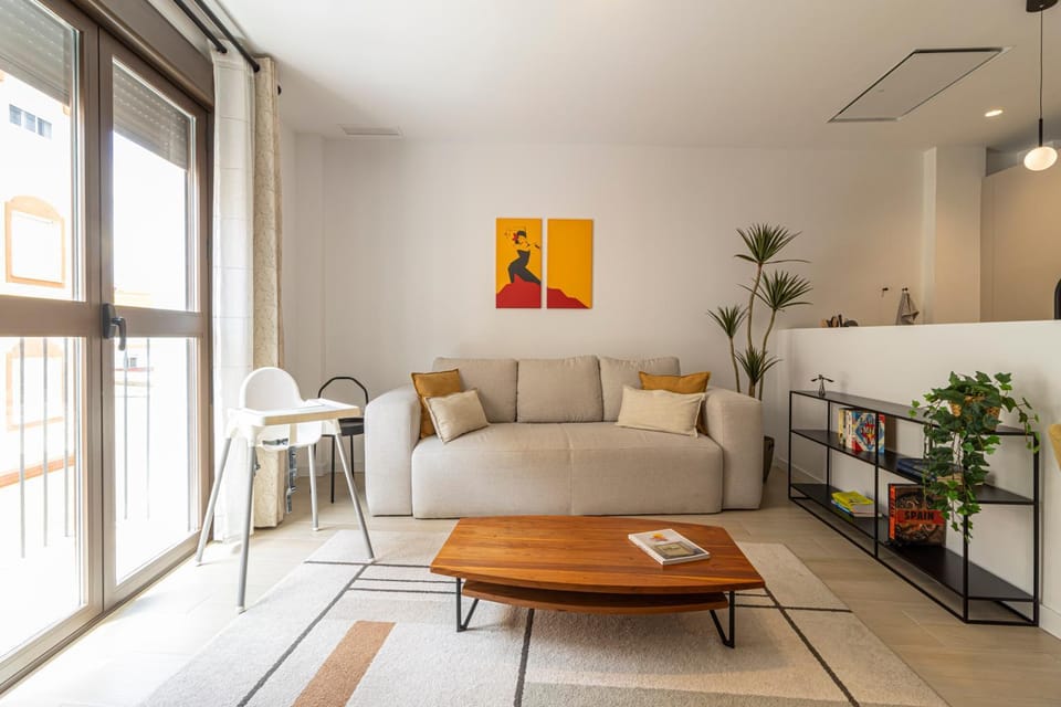 Allo Apartments San Clemente + Parking + Pool Apartment in Jerez de la Frontera