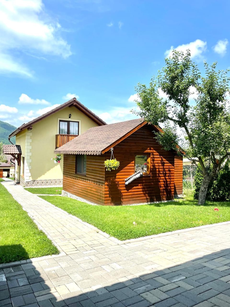 Property building, Garden view
