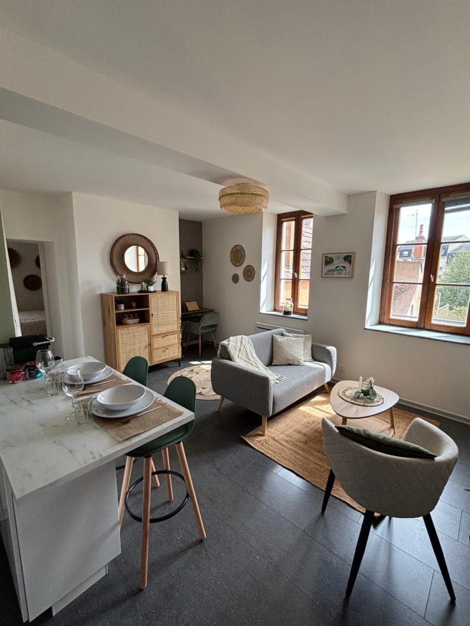 Living room, Seating area, Dining area