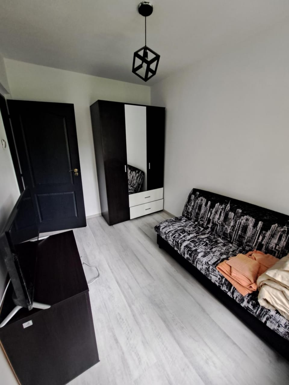 Best Triple Economy Apartment in Moldova