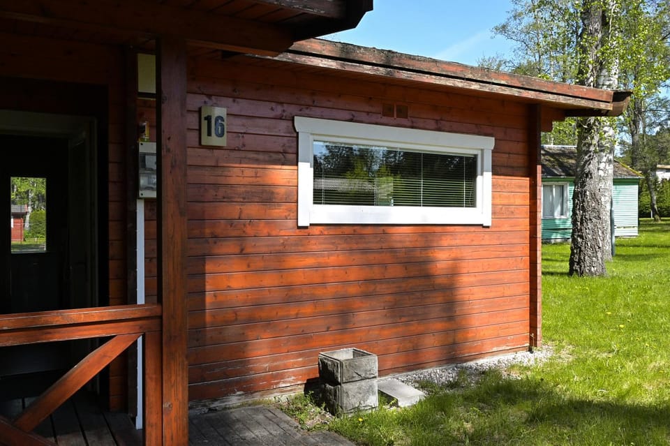 Property building, Day, Garden, Garden view