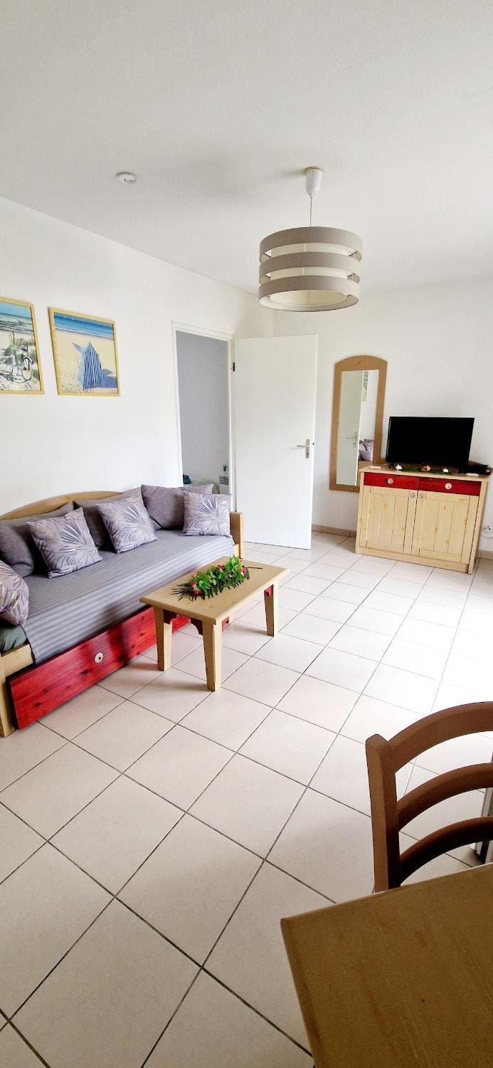 maison cosy avec piscine, tennis, piste cyclable House in Ondres