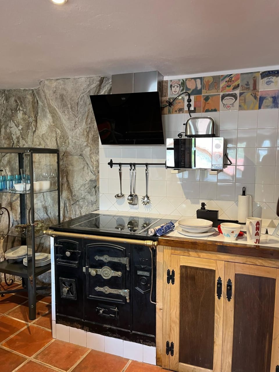 Kitchen or kitchenette, pet friendly, stove