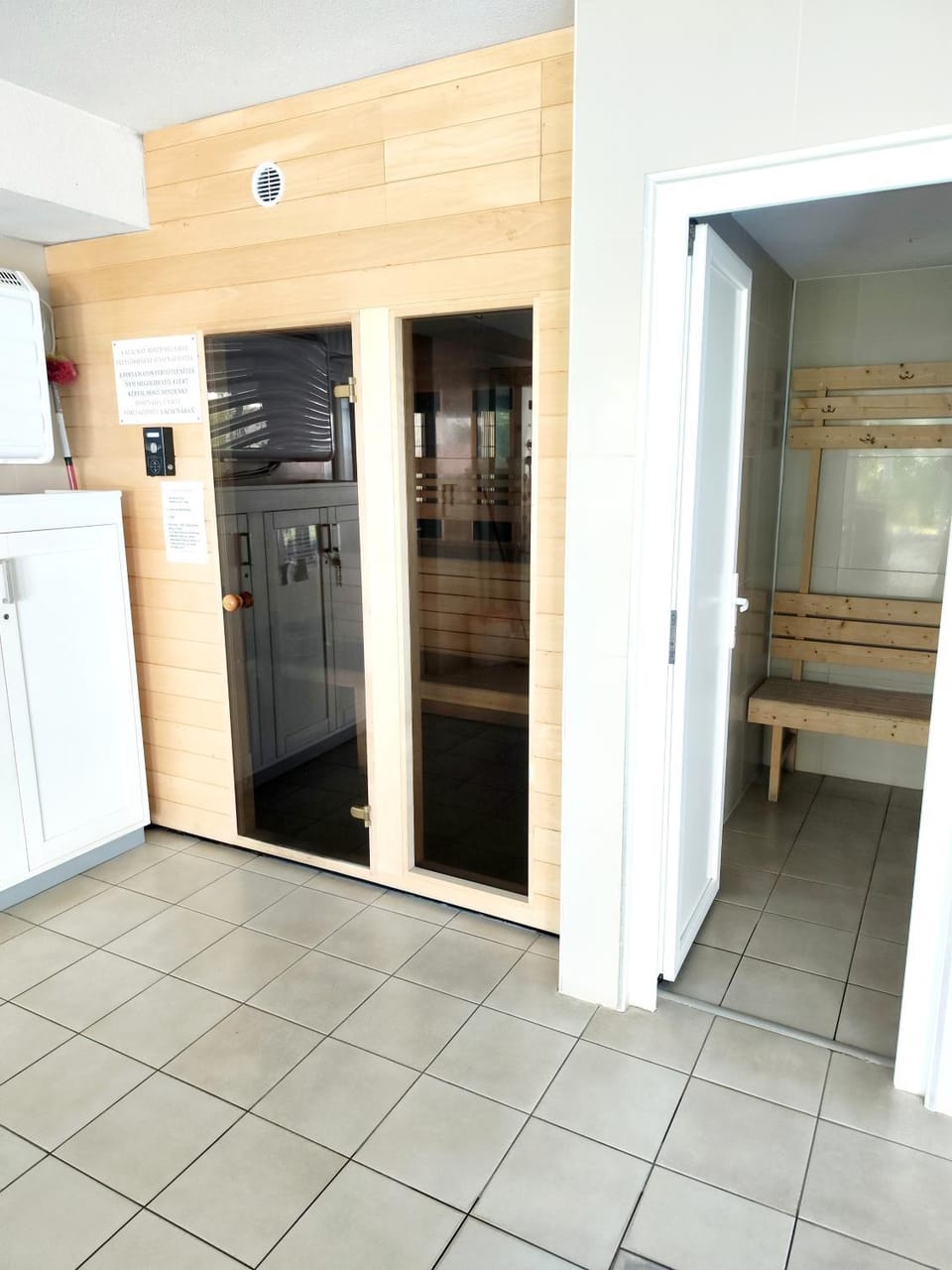 Plázs Wellnes Apartman Apartment in Siófok