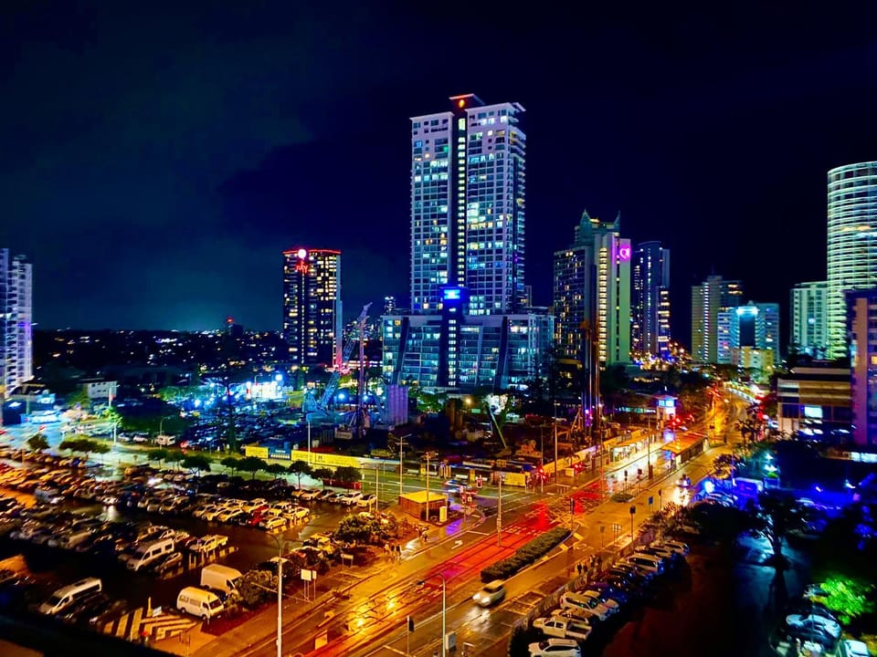Ocean front Studio, 2beds, free WI-FI Apartment in Surfers Paradise Boulevard
