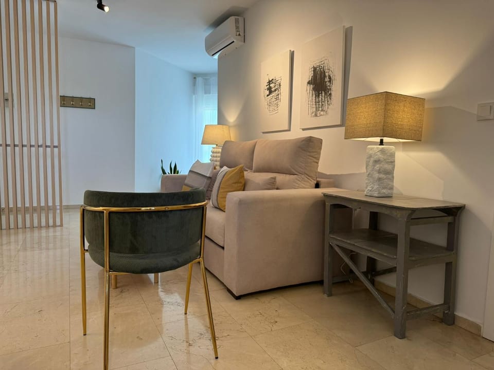 Living room, air conditioner