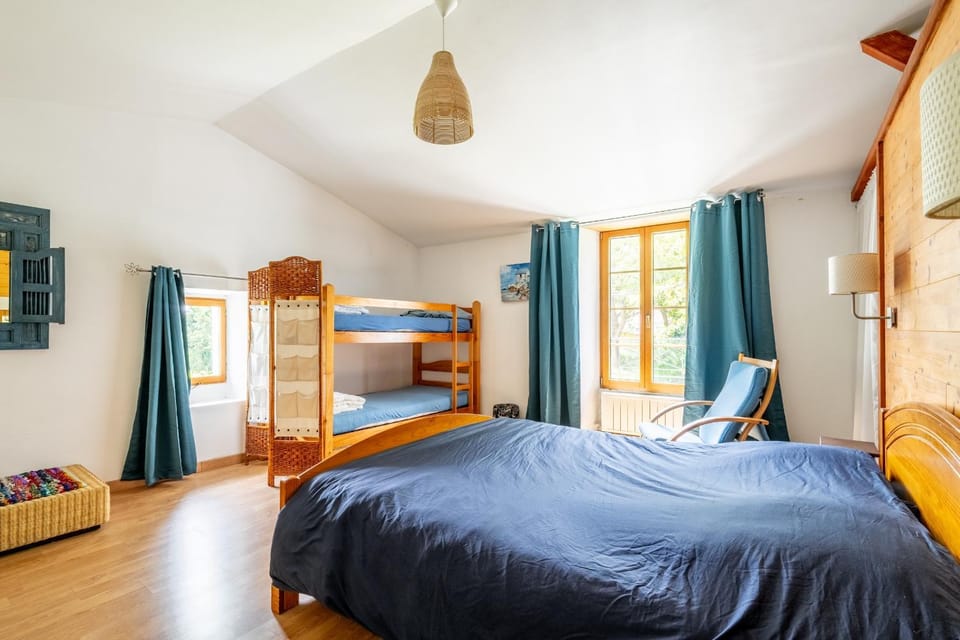 Property building, Living room, Bedroom