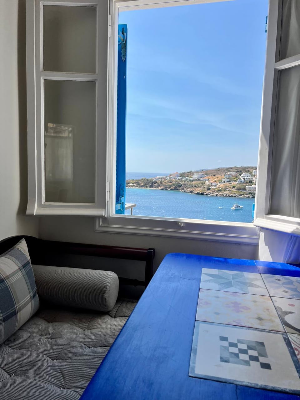 Theros (Θέρως) Apartment in Decentralized Administration of the Aegean