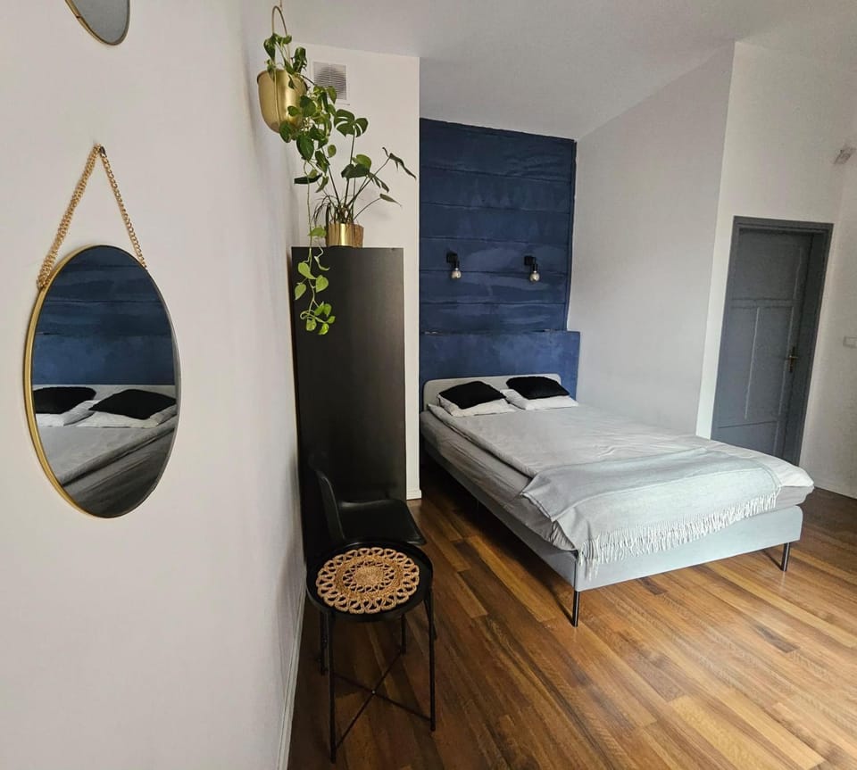 Property building, Bed, View (from property/room), View (from property/room), Photo of the whole room, Bedroom