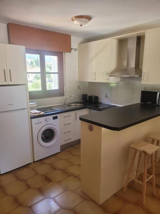 Casa Carmel, 2 bedroom, Lew Hoad Tennis club, Mijas By Casa del sol HR Apartment in Fuengirola