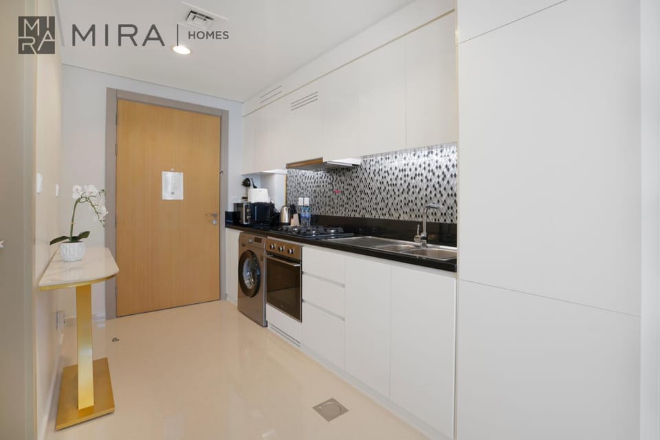 Kitchen or kitchenette, oven, stove