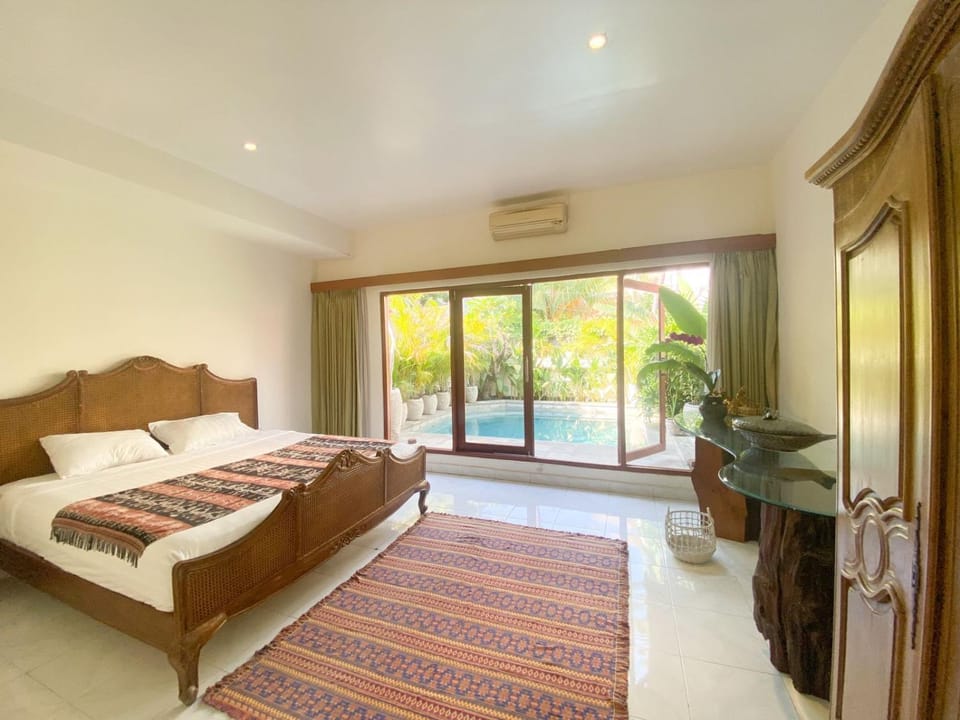 Bed, View (from property/room), Balcony/Terrace, Bedroom, Garden view
