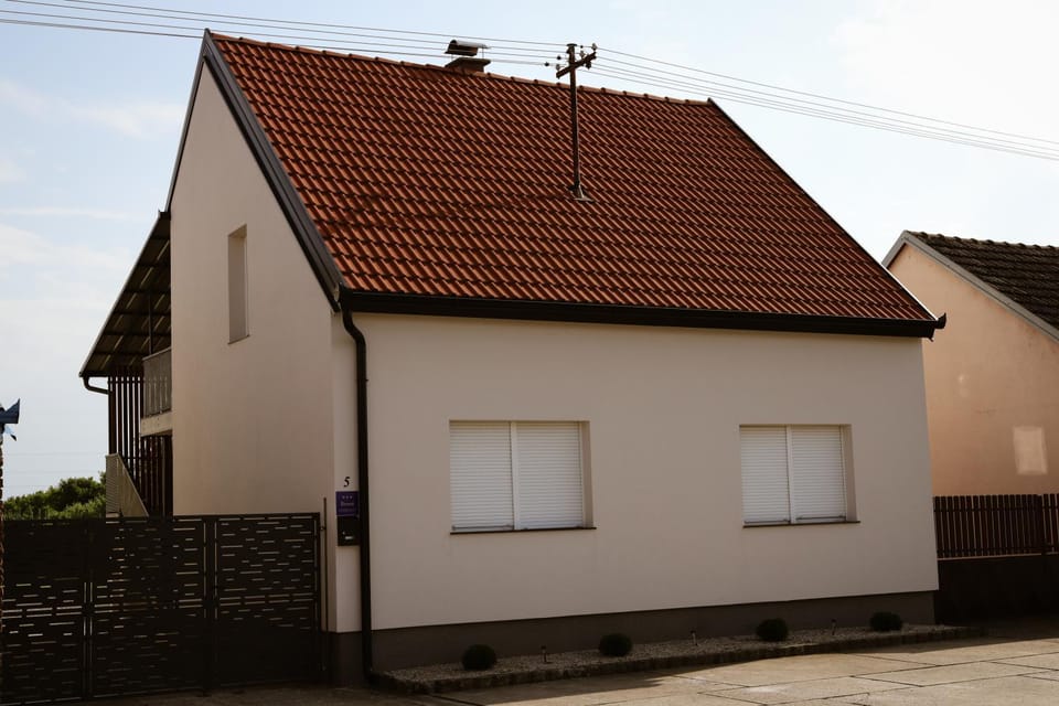 Property building, Day