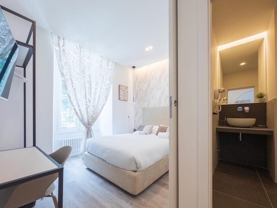 White Ottaviano Bed and Breakfast in Rome