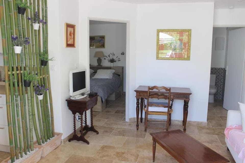 Gîte la Cigale en pleine campagne Apartment in Carpentras