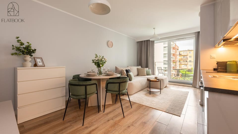 Bed, Kitchen or kitchenette, Living room, Photo of the whole room, Seating area, Dining area
