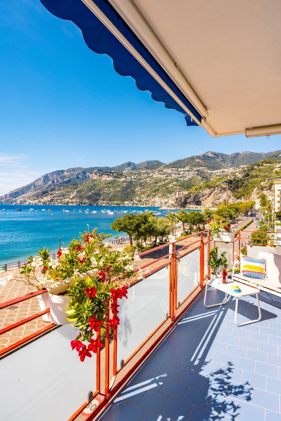 View (from property/room), Balcony/Terrace, Sea view