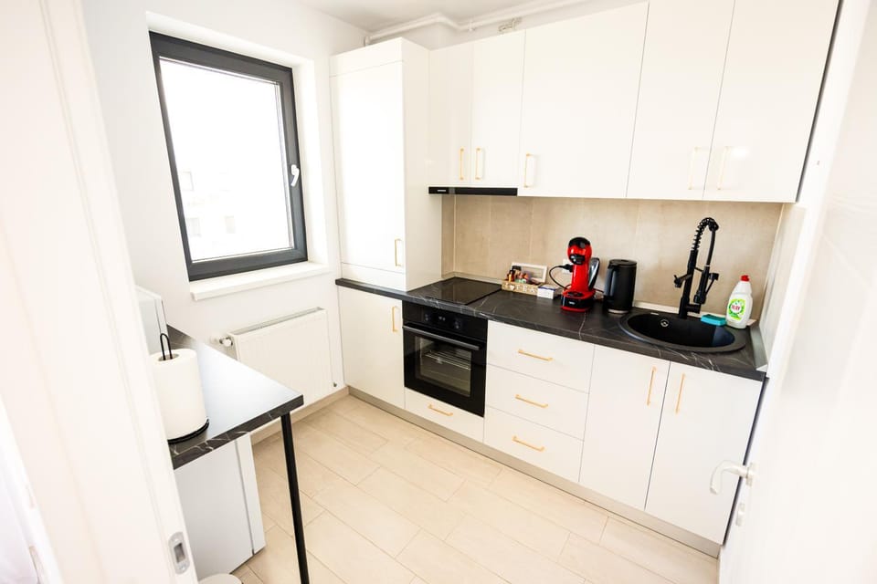 Coffee/tea facilities, microwave, kitchen