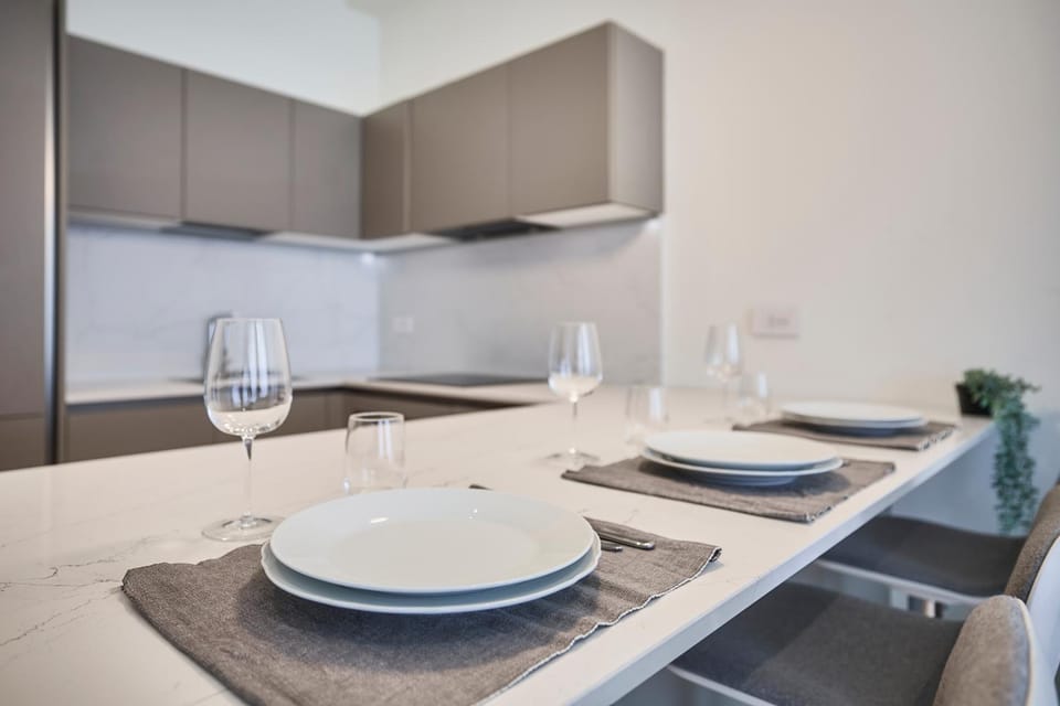 Modern onebedroom 2nd floor - Mirable PM Apartment in Milan