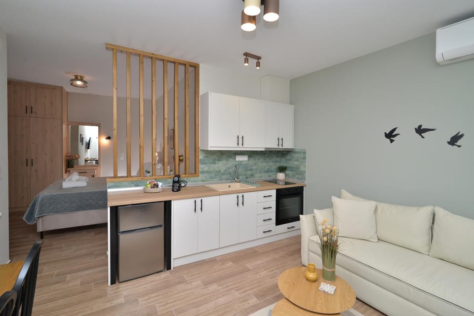 Living room, Seating area, kitchen