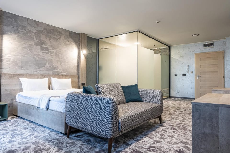 Bathroom, Photo of the whole room, Bedroom