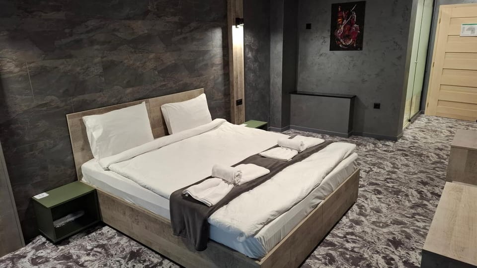 Bed, Photo of the whole room, Bedroom, towels, wardrobe