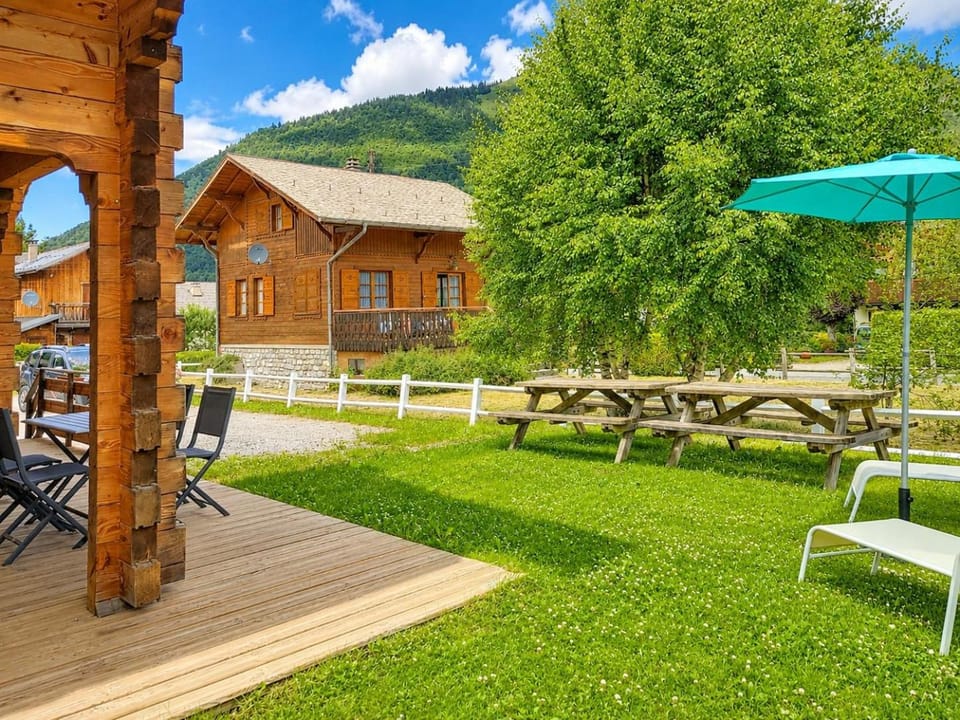 Manupa Chalet in Montriond