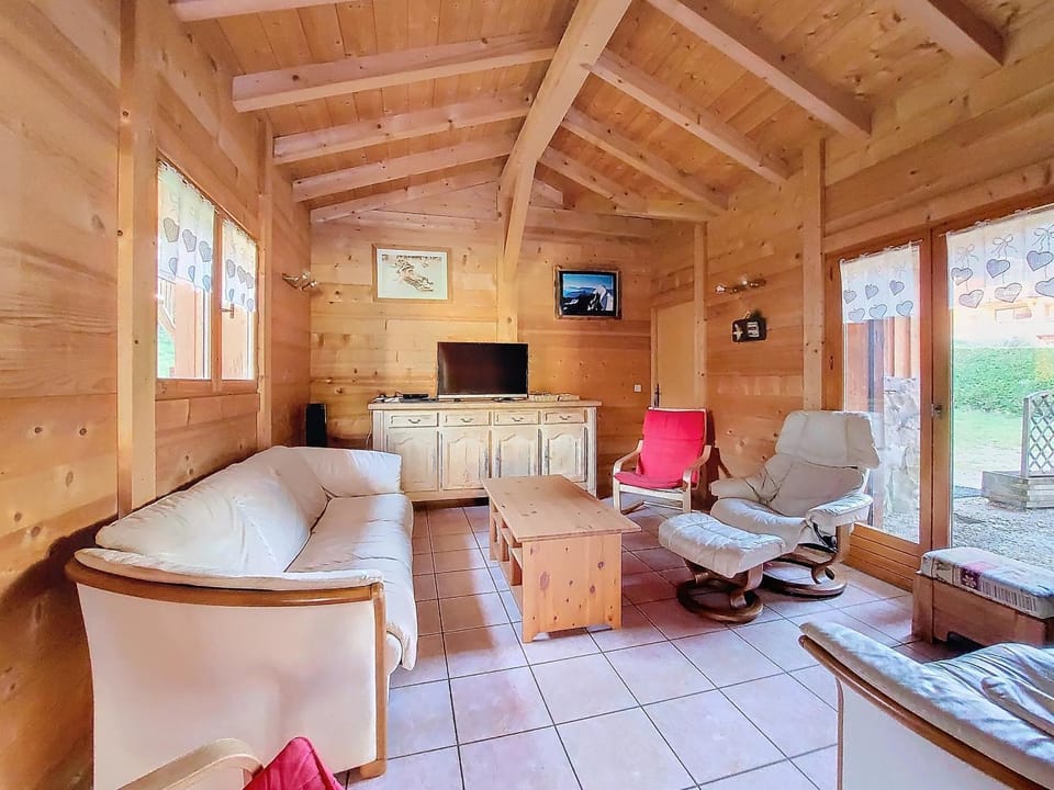 Manupa Chalet in Montriond