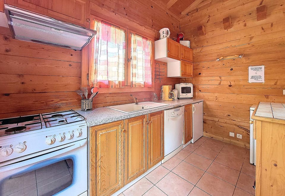 Clevie Chalet in Montriond