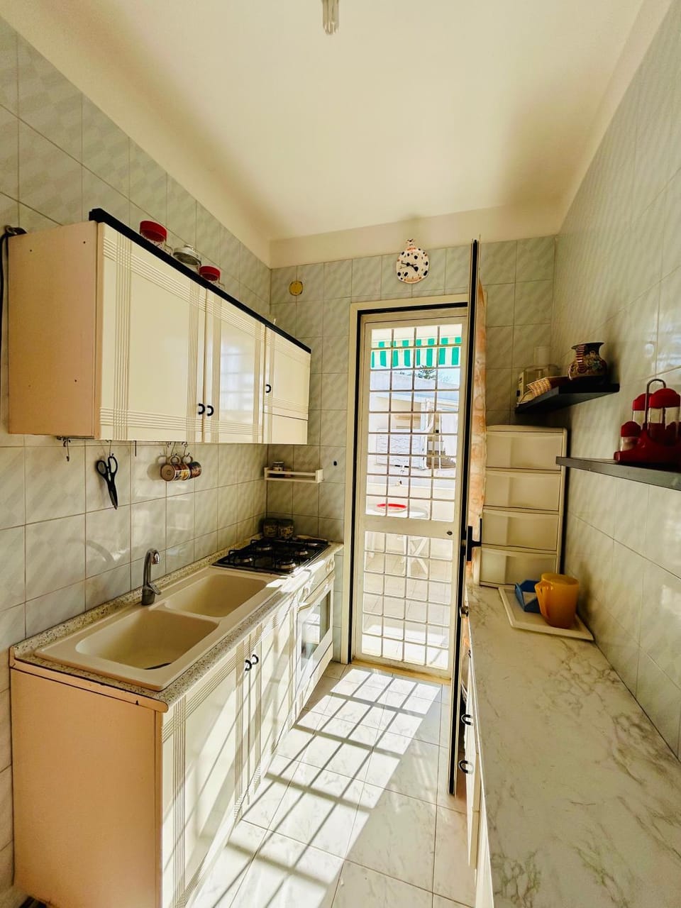 Kitchen or kitchenette, pet friendly, stove
