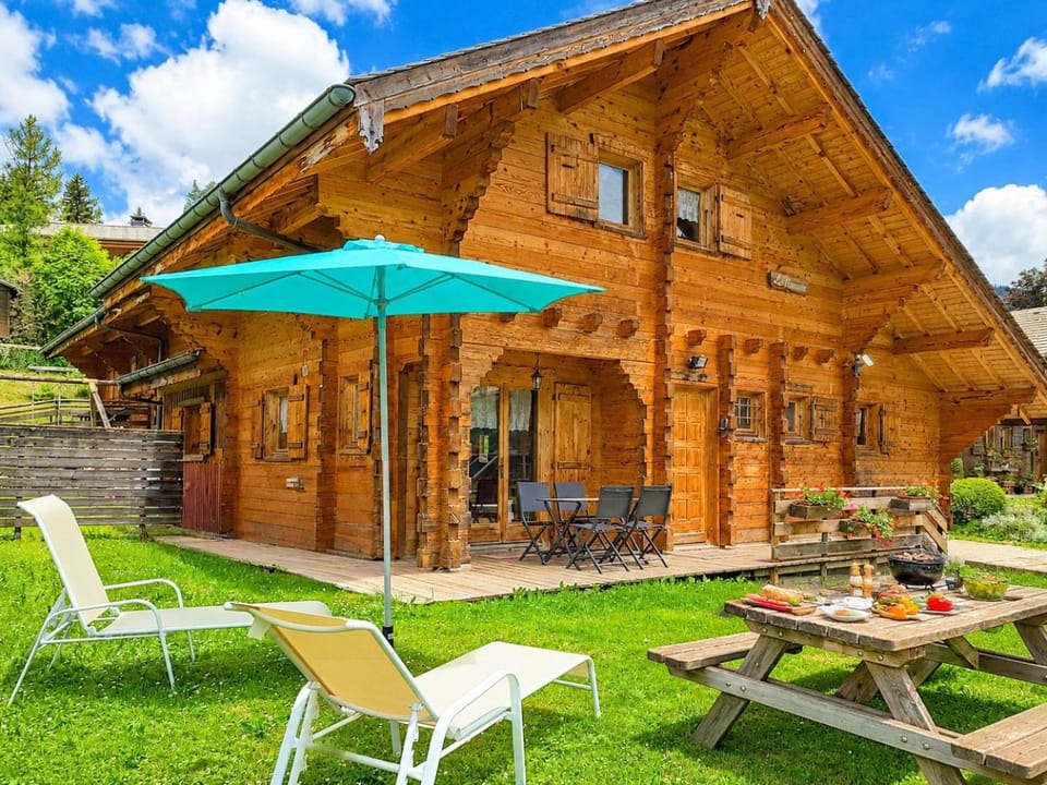 Manupa Clevie Chalet in Montriond