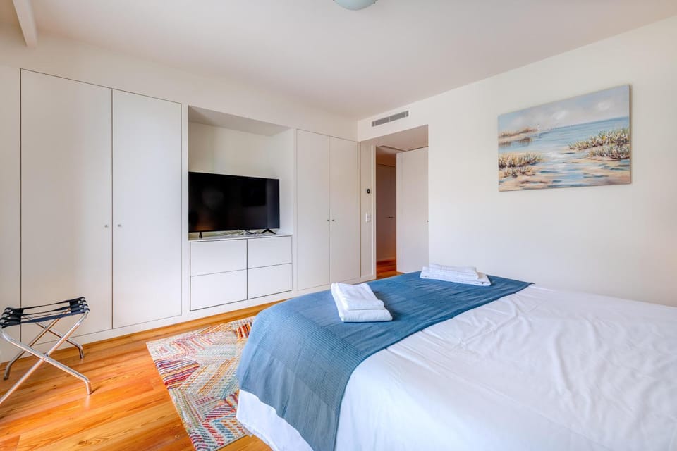 TV and multimedia, Bedroom, air conditioner