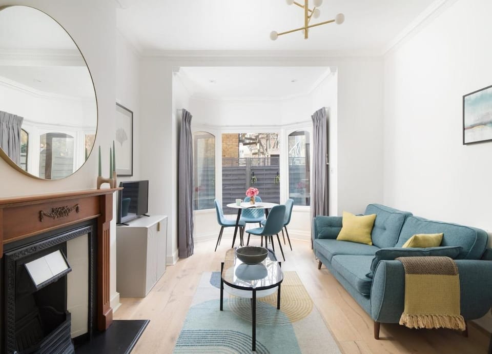 West End, Drury Lane, Modern 3 Bedroom Apt Apartment in City of Westminster