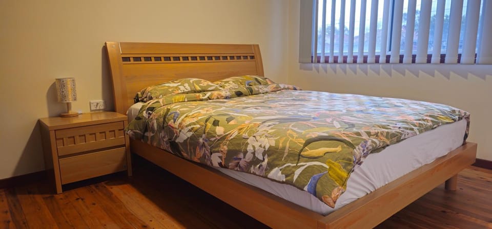 Bed, Photo of the whole room, Bedroom, wardrobe, air conditioner