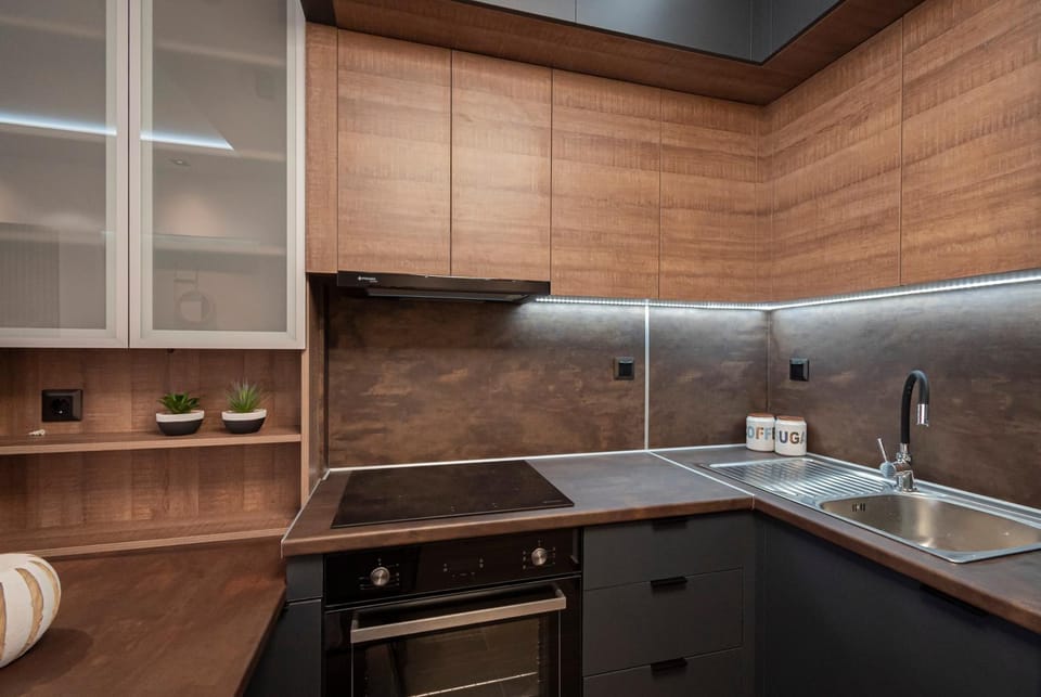 Kitchen or kitchenette, oven, stove