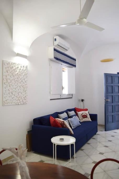 Living room, air conditioner