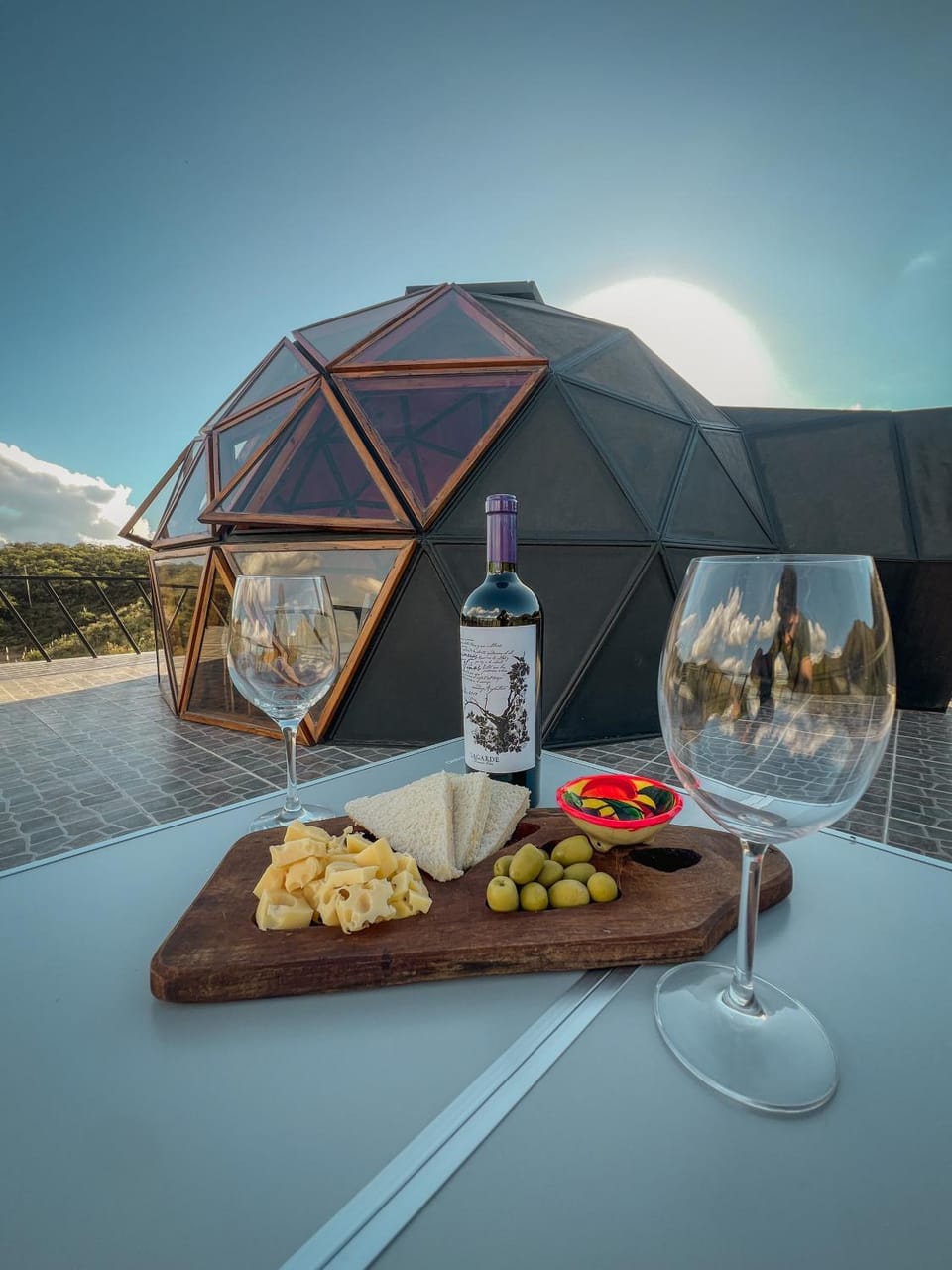 Day, Natural landscape, Food and drinks, Food, Drinks, Alcoholic drinks