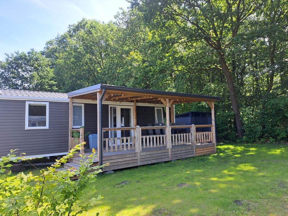 Chalet Hemelriekje Campground/ 
RV Resort in Drenthe (province)
